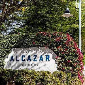https://alcazar-palm-springs.palm-springs-ca-hotels.com